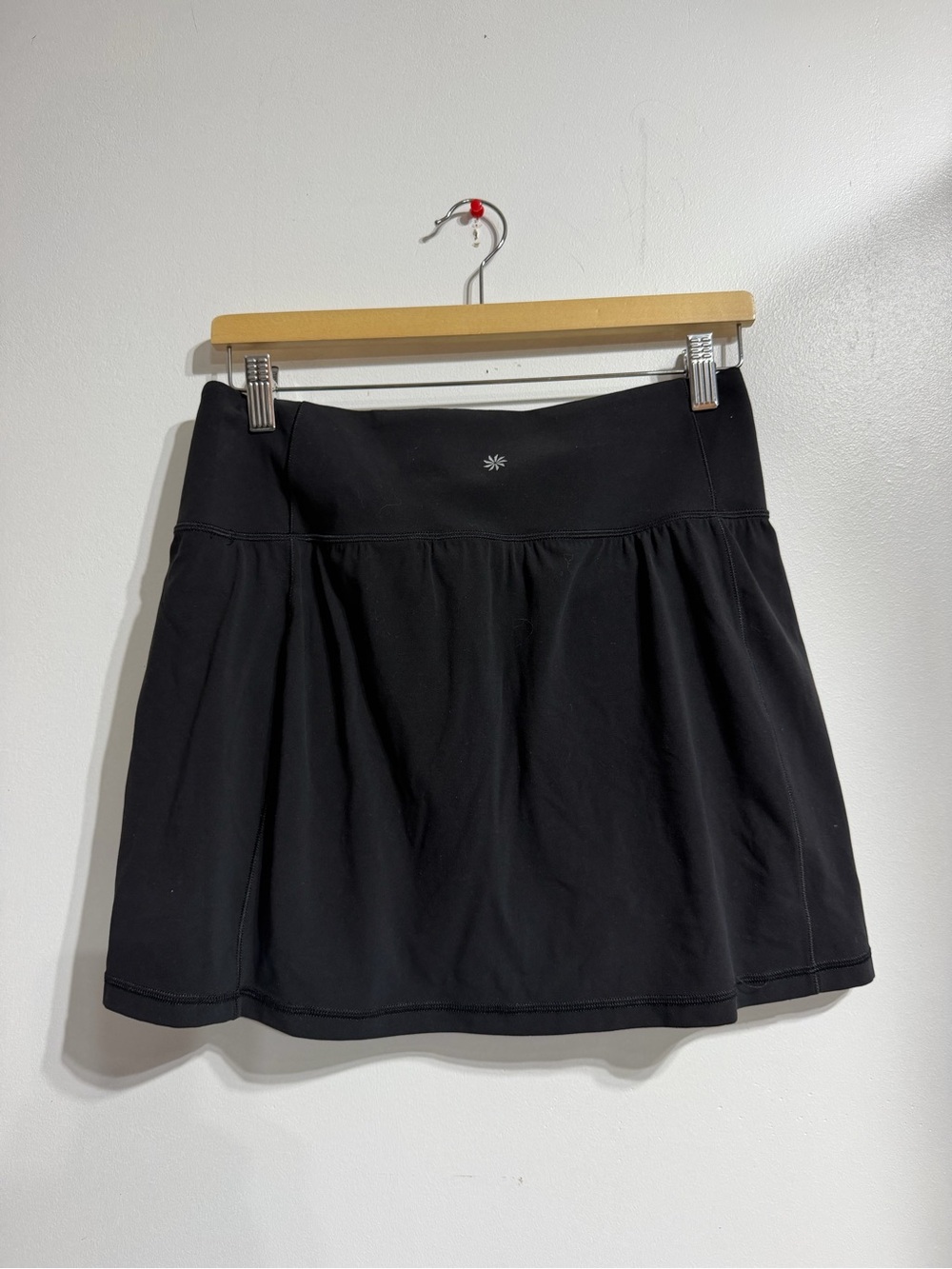 Athleta Black Salutation Stash 14.5" Skort Size Medium Athletic Skirt - Picture 4 of 4